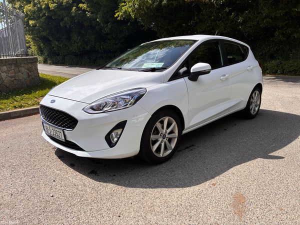 Ford Fiesta Hatchback, Petrol, 2018, White