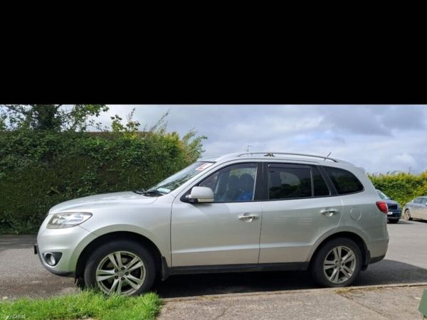 Hyundai Santa Fe SUV, Diesel, 2011, Silver