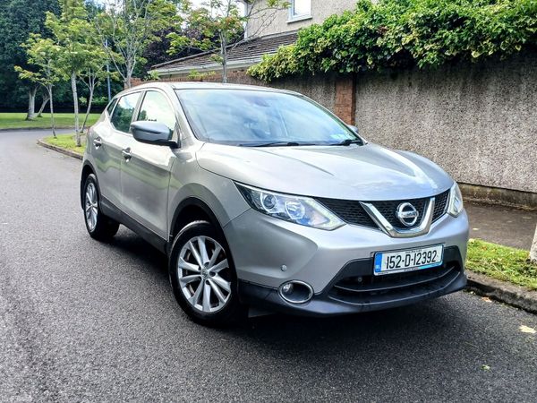 Nissan Qashqai Hatchback, Diesel, 2015, Silver