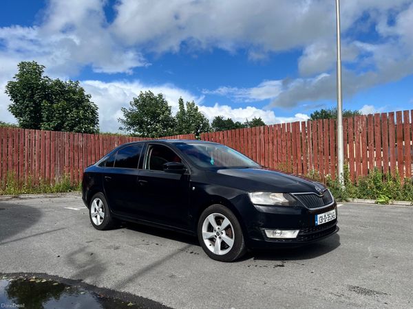 Skoda Rapid Hatchback, Diesel, 2013, Black