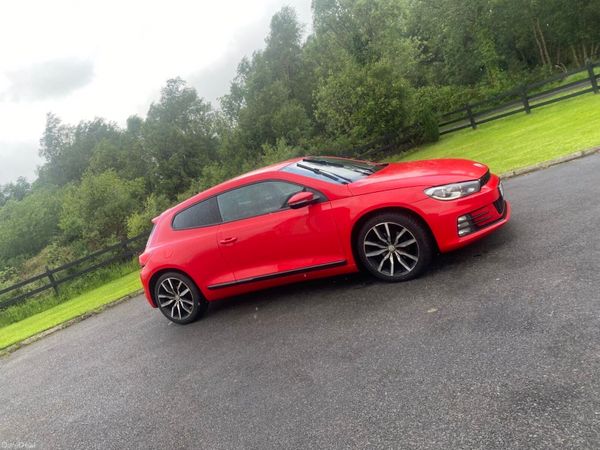 Volkswagen Scirocco Coupe, Diesel, 2015, Red