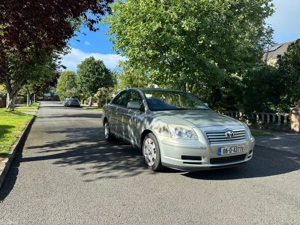 Toyota Avensis Saloon, Petrol, 2006, Green