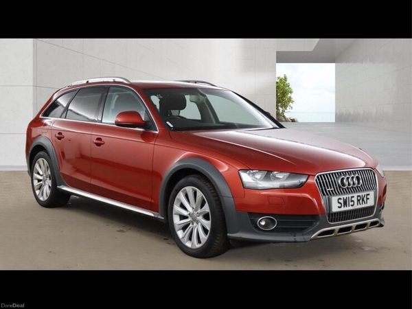 Audi A4 Estate, Diesel, 2015, Red