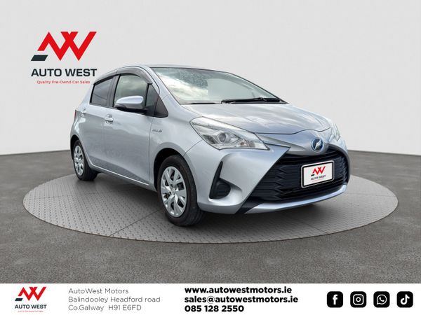 Toyota Vitz Hatchback, Petrol Hybrid, 2017, Silver
