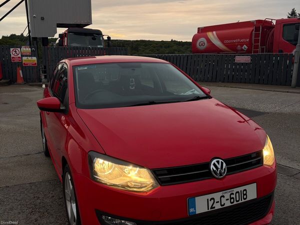 Volkswagen Polo Hatchback, Petrol, 2012, Red