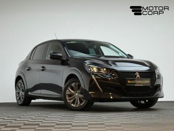 Peugeot 208 Hatchback, Electric, 2022, Black