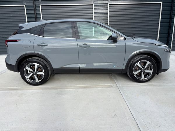 Nissan Qashqai MPV, Petrol, 2024, Grey