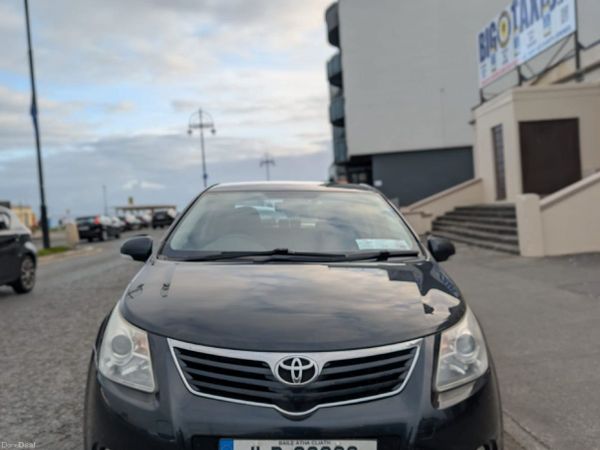 Toyota Avensis Saloon, Diesel, 2011, Grey