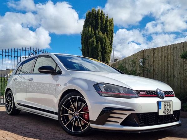 Volkswagen Golf Hatchback, Petrol, 2016, White