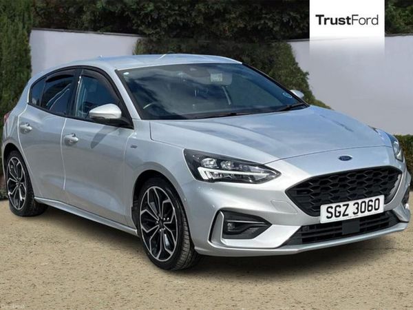 Ford Focus Hatchback, Petrol, 2021, Silver