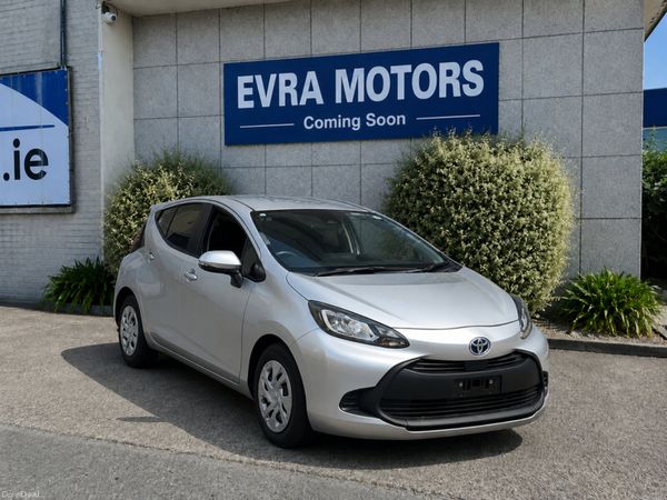 Toyota Aqua Hatchback, Petrol Hybrid, 2023, Silver