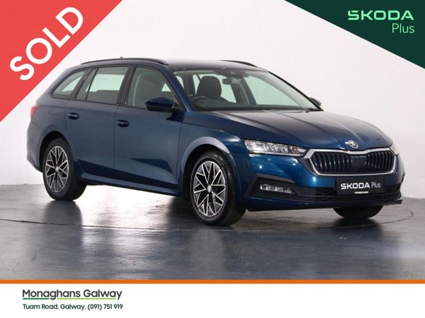 Skoda Octavia Estate, Petrol, 2021, Blue