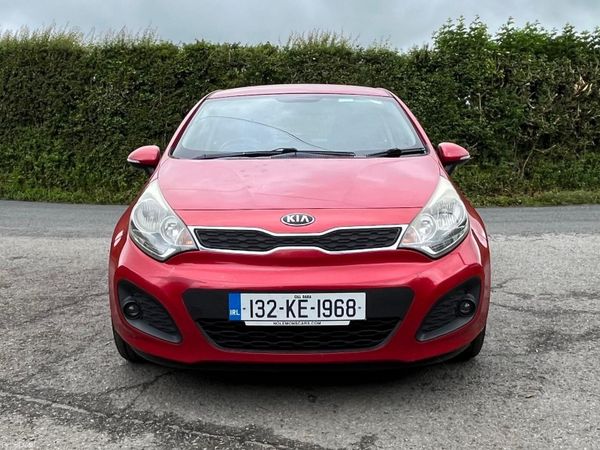 Kia Rio Hatchback, Diesel, 2013, Red