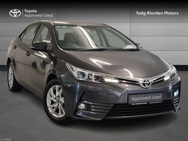 Toyota Corolla Saloon, Diesel, 2018, Grey