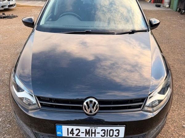 Volkswagen Polo Hatchback, Petrol, 2014, Black