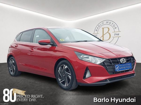 Hyundai i20 Hatchback, Petrol, 2021, Red