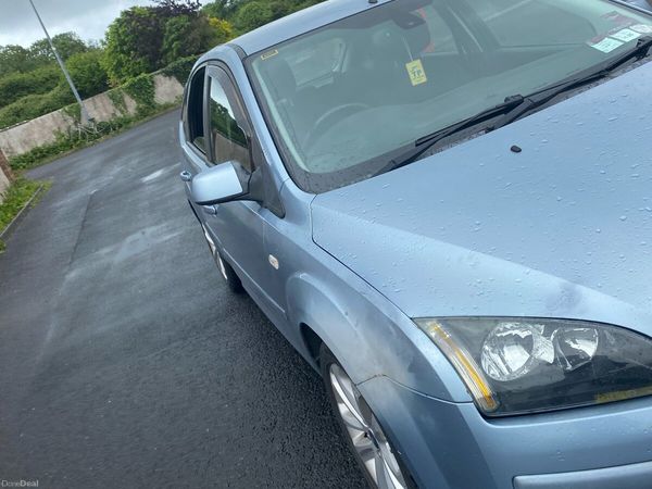 Ford Focus Hatchback, Petrol, 2007, Blue