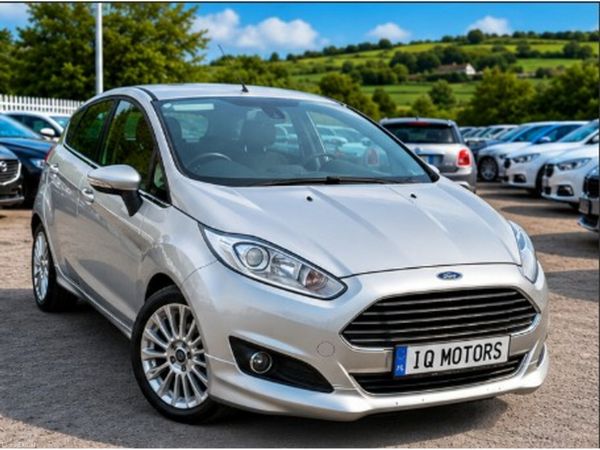 Ford Fiesta Hatchback, Petrol, 2016, Silver