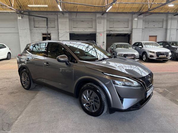 Nissan Qashqai MPV, Petrol, 2022, Grey