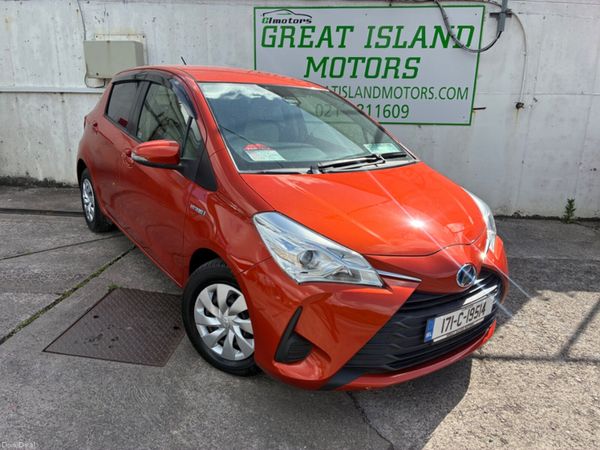 Toyota Yaris Hatchback, Petrol Hybrid, 2017, Orange