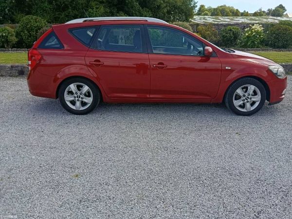 Kia Ceed Estate, Diesel, 2011, Red