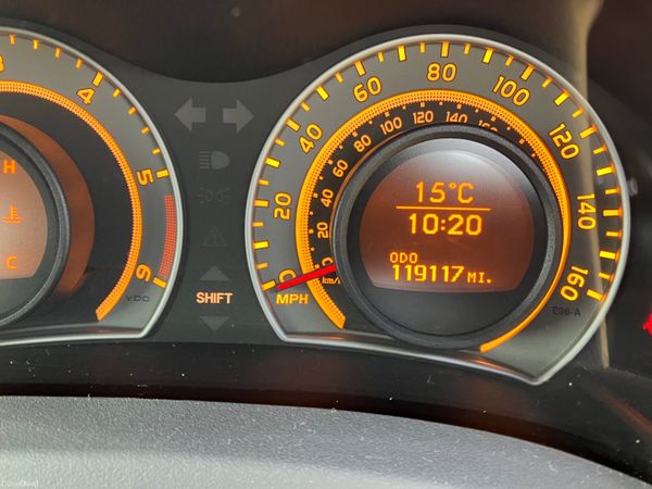 Toyota Auris Hatchback, Diesel, 2008, Silver
