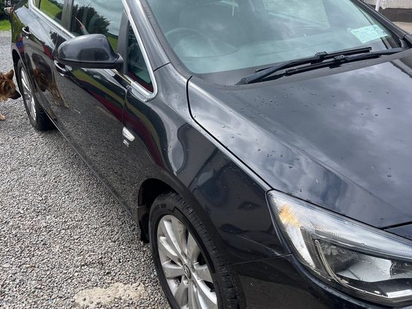 Opel Astra Saloon, Diesel, 2014, Black