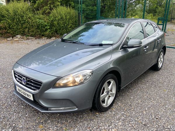 Volvo V40 Hatchback, Diesel, 2016, Grey