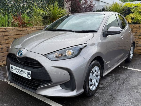 Toyota Yaris Hatchback, Petrol Hybrid, 2021, Grey