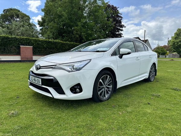 Toyota Avensis Saloon, Diesel, 2016, White
