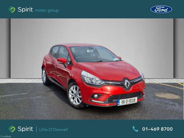Renault Clio Hatchback, Petrol, 2018, Red