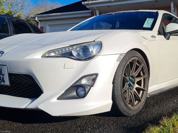 Toyota GT86 Coupe, Petrol, 2013, White