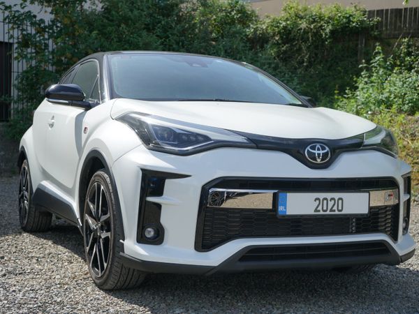 Toyota C-HR SUV, Petrol Hybrid, 2020, White