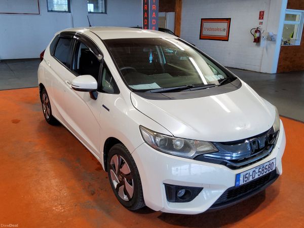 Honda Fit Hatchback, Petrol Hybrid, 2015, White