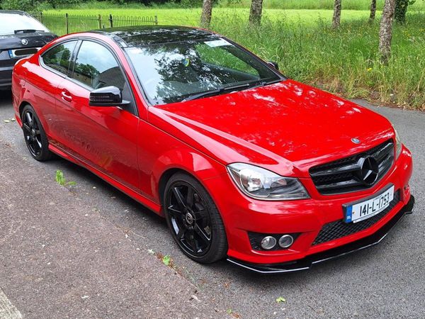 Mercedes-Benz C-Class Coupe, Diesel, 2014, Red