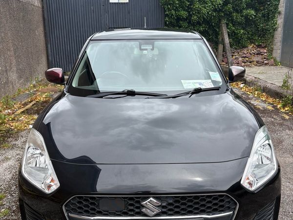 Suzuki Swift Hatchback, Petrol, 2020, Black