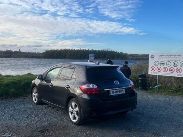 Toyota Auris Hatchback, Petrol Hybrid, 2012, Black