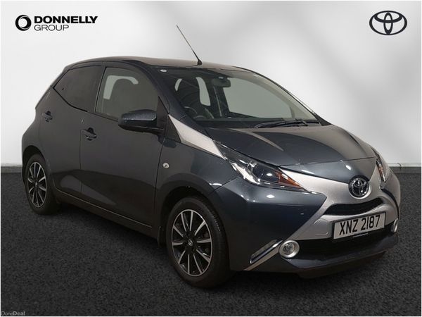 Toyota Aygo Hatchback, Petrol, 2017, Grey