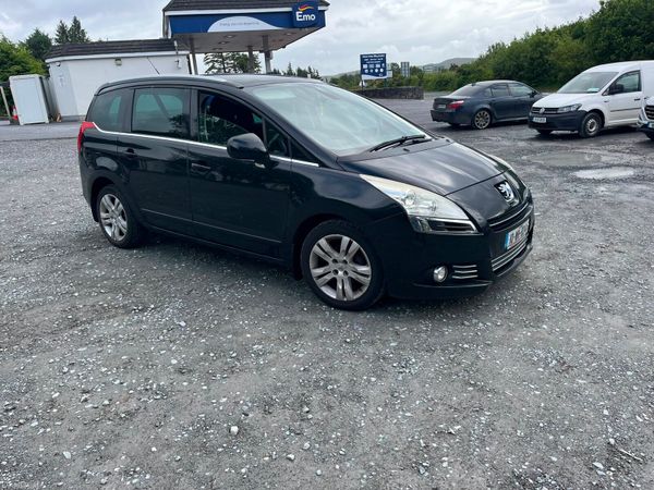 Peugeot 5008 MPV, Diesel, 2010, Black