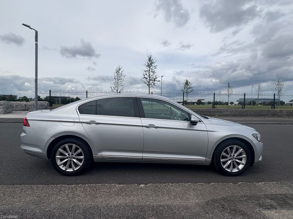 Volkswagen Passat Saloon, Diesel, 2016, Silver