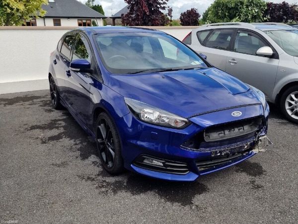 Ford Focus Hatchback, Petrol, 2017, Blue