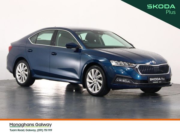 Skoda Octavia Hatchback, Diesel, 2023, Blue