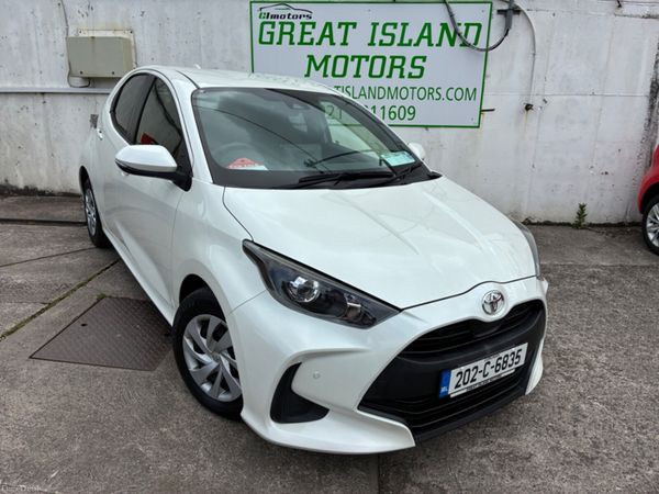 Toyota Yaris Hatchback, Petrol, 2020, White