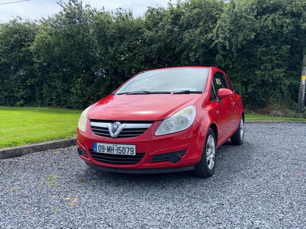 Vauxhall Corsa Hatchback, Diesel, 2009, Red