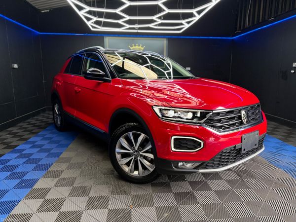 Volkswagen T-Roc SUV, Petrol, 2021, Red