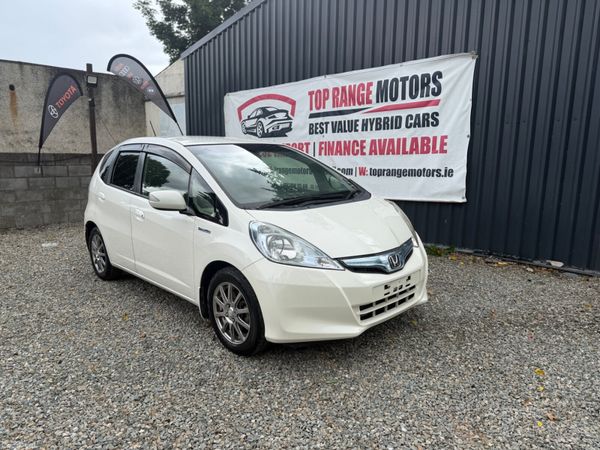 Honda Fit Hatchback, Petrol Hybrid, 2013, White