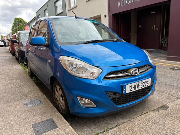 Hyundai i10 Hatchback, Petrol, 2012, Blue
