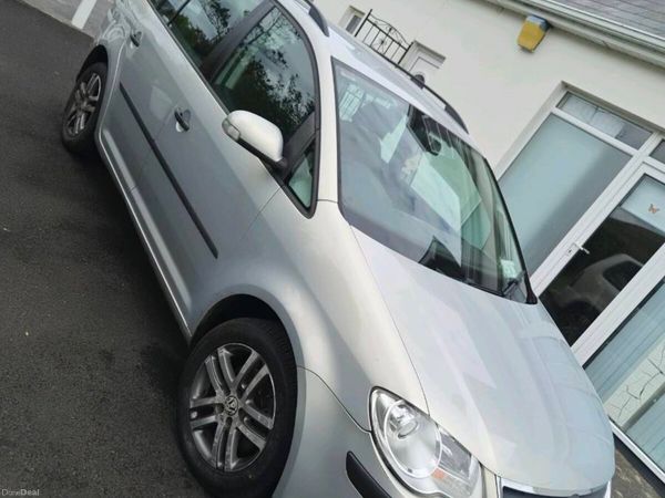 Volkswagen Touran MPV, Diesel, 2009, Silver