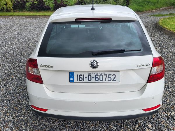 Skoda Rapid Hatchback, Diesel, 2016, White