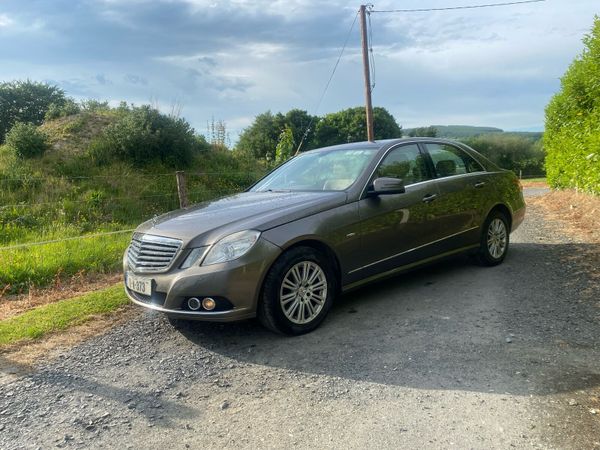 Mercedes-Benz E-Class Saloon, Diesel, 2010, Grey